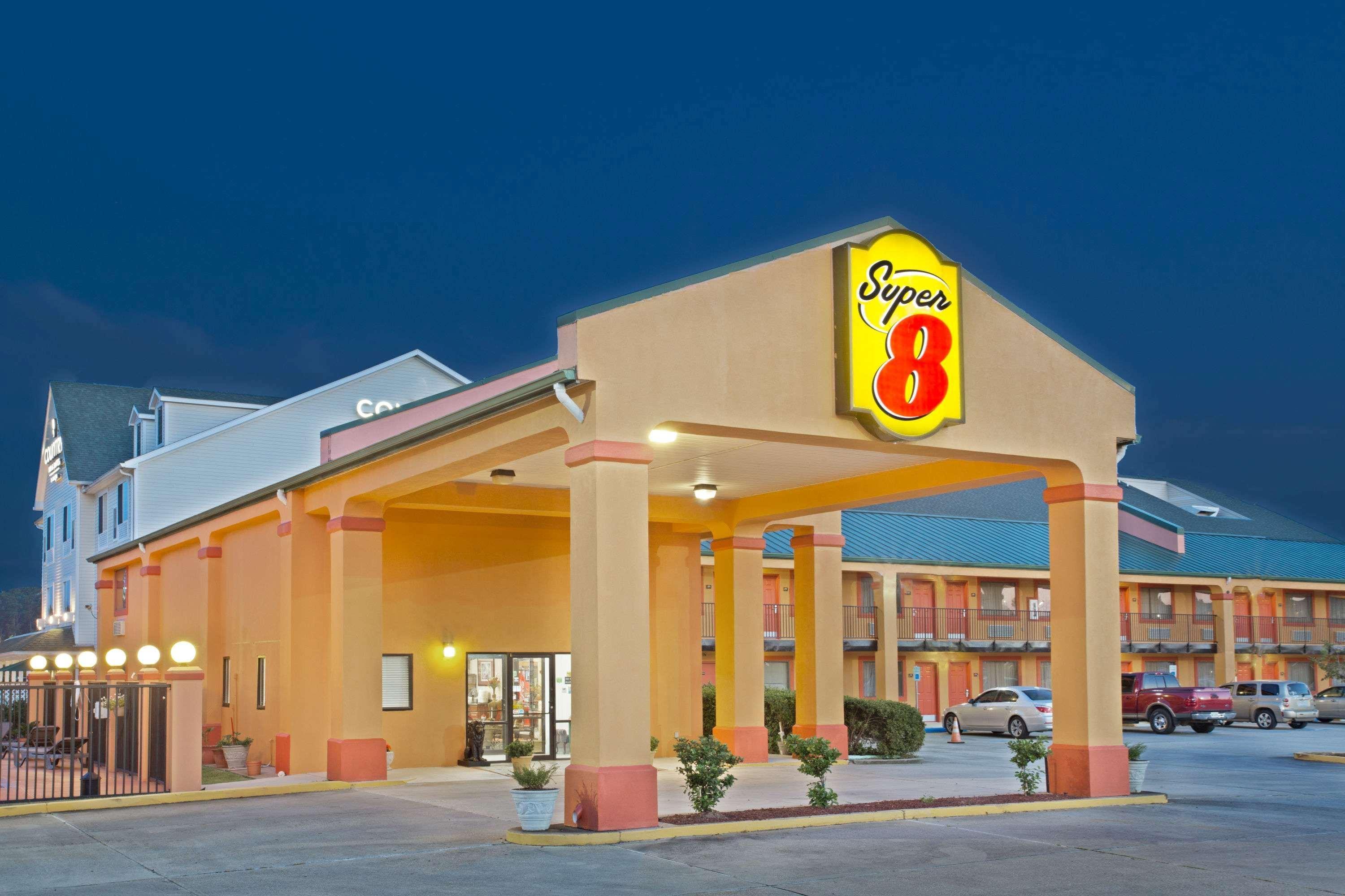 Super 8 By Wyndham Covington Hotel Eksteriør billede