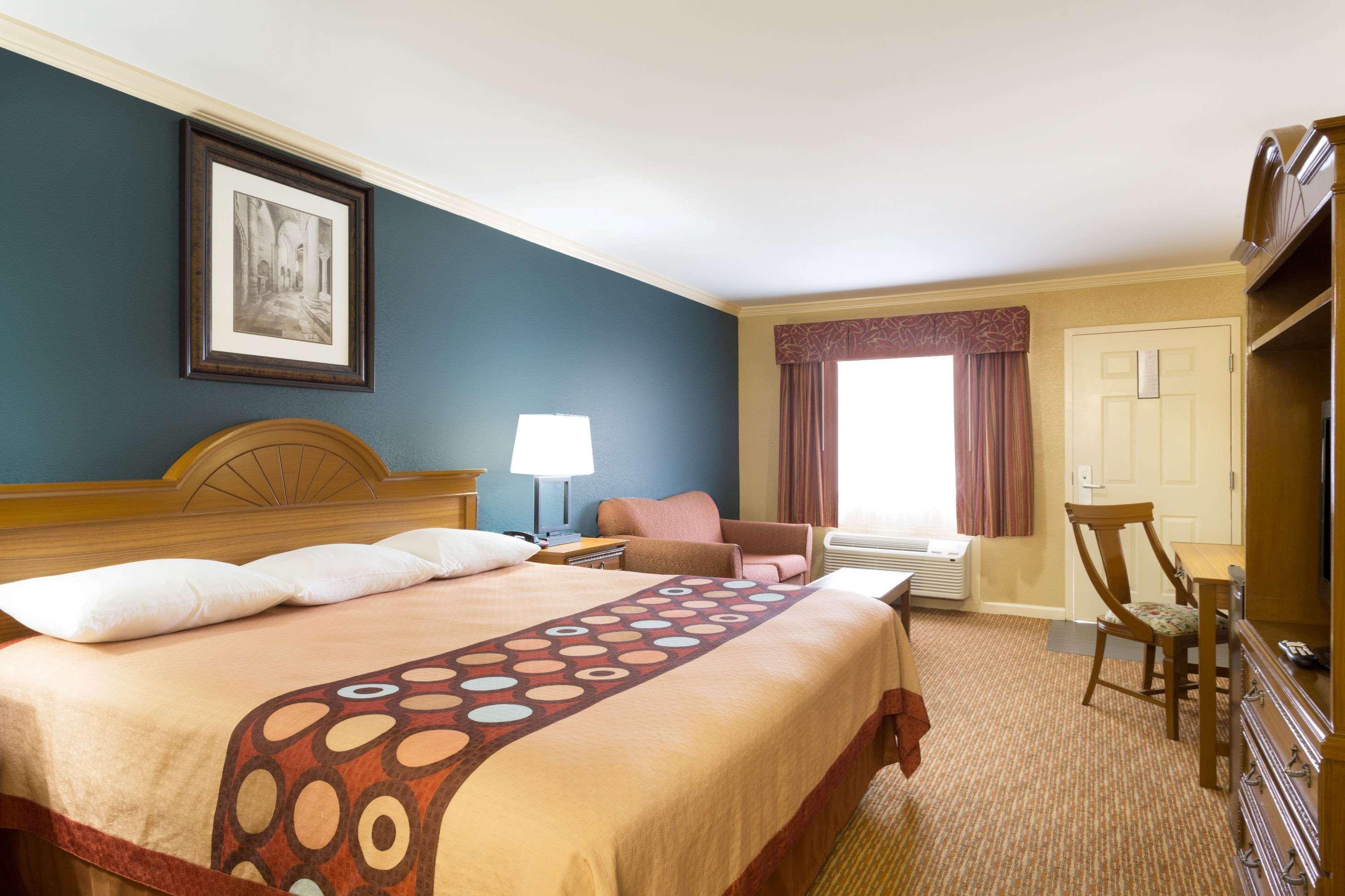 Super 8 By Wyndham Covington Hotel Eksteriør billede