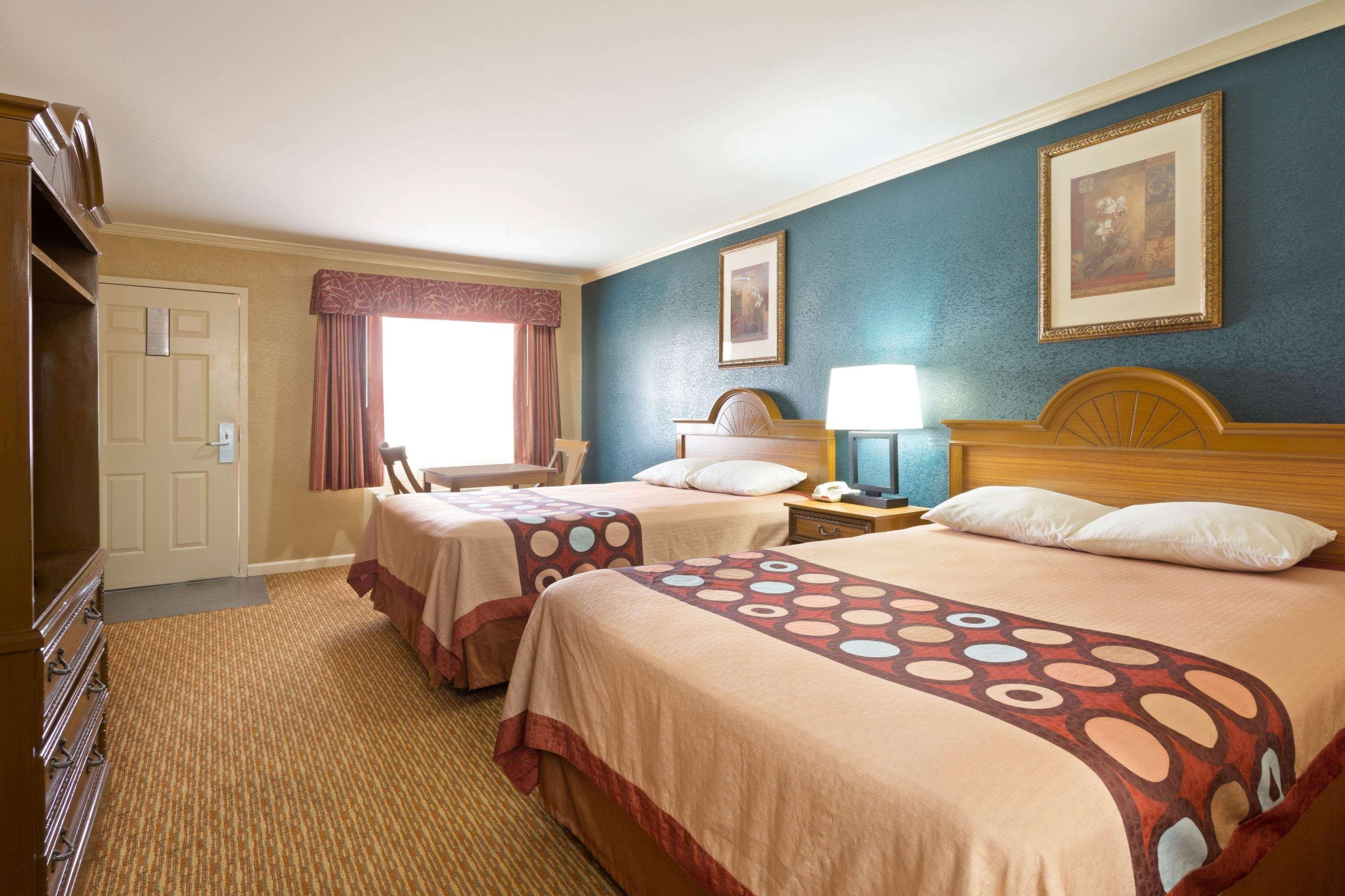 Super 8 By Wyndham Covington Hotel Eksteriør billede