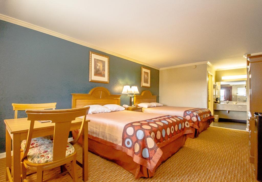Super 8 By Wyndham Covington Hotel Eksteriør billede