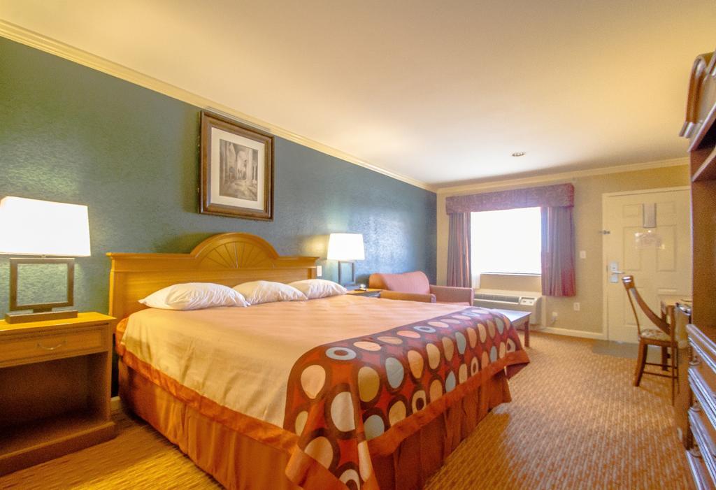 Super 8 By Wyndham Covington Hotel Eksteriør billede